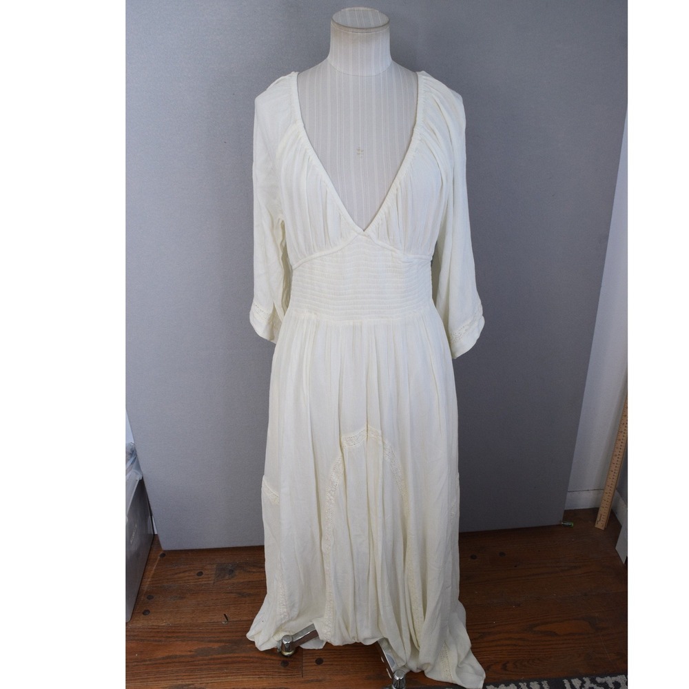 Free People Dixie Maxi Dress Medium Ivory Smocked Lace V-Neck Gauze Boho Women